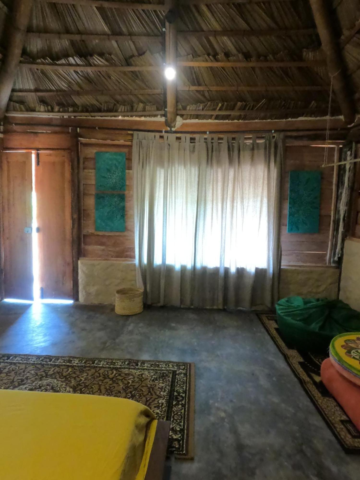 Monsoon Eco Resort - Whisky Point Arugambay Поттувил Номер фото