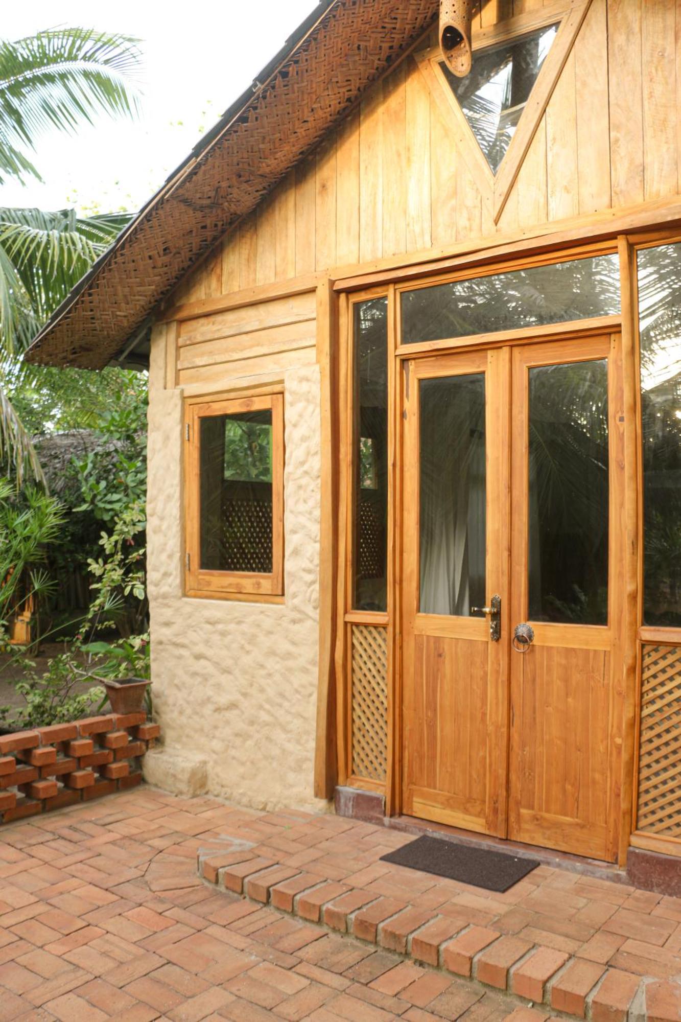 Monsoon Eco Resort - Whisky Point Arugambay Поттувил Номер фото