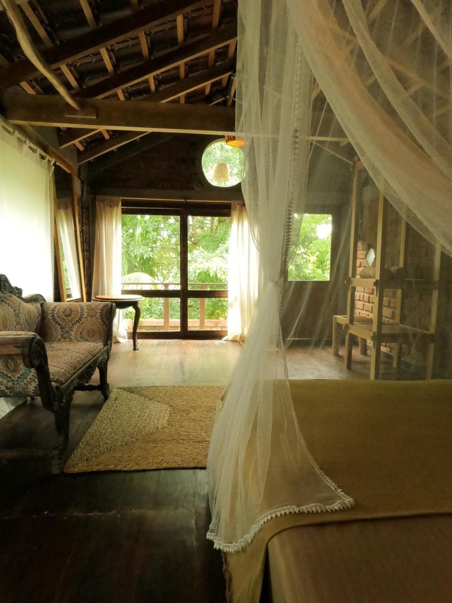 Monsoon Eco Resort - Whisky Point Arugambay Поттувил Номер фото