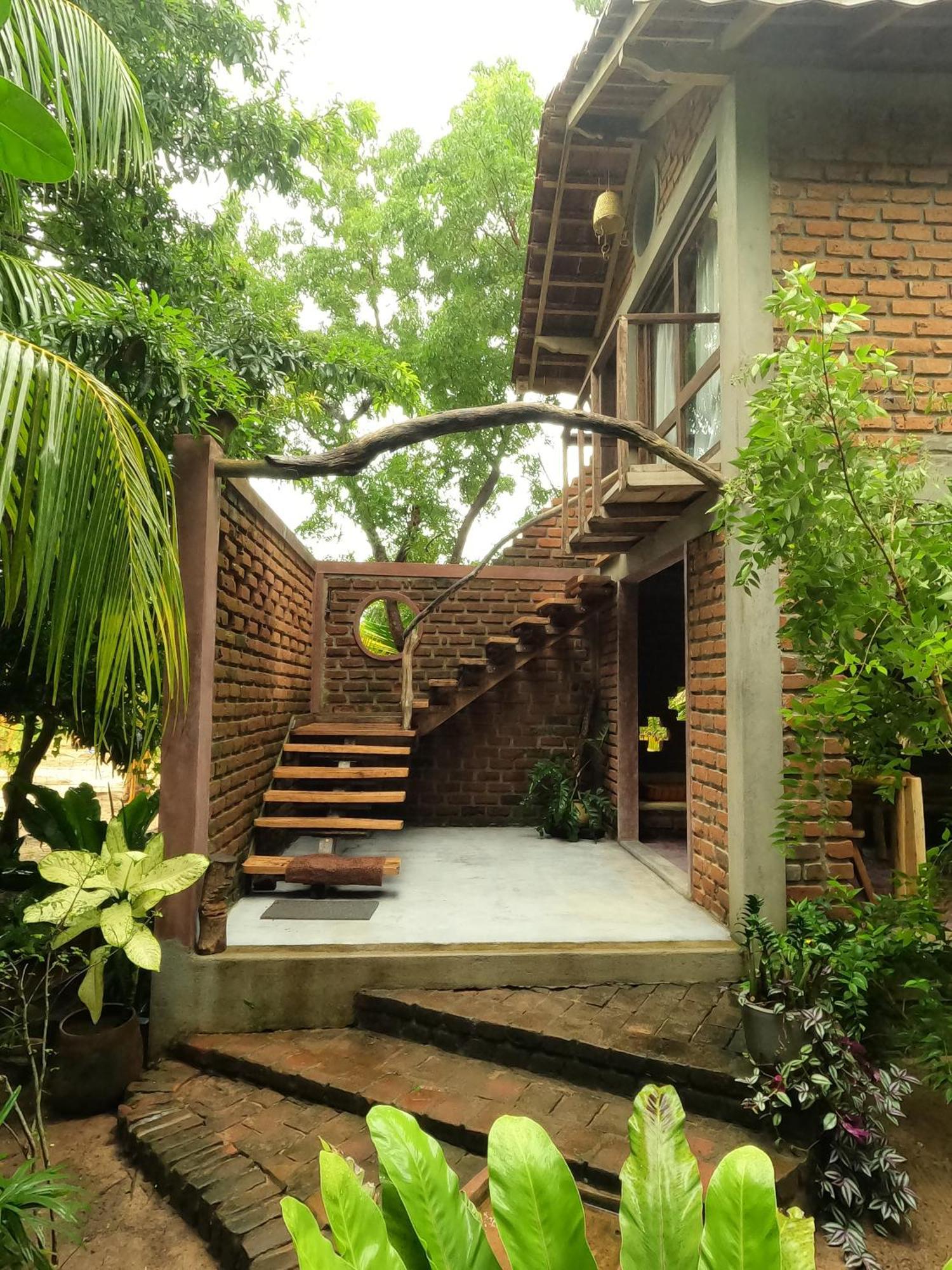 Monsoon Eco Resort - Whisky Point Arugambay Поттувил Номер фото